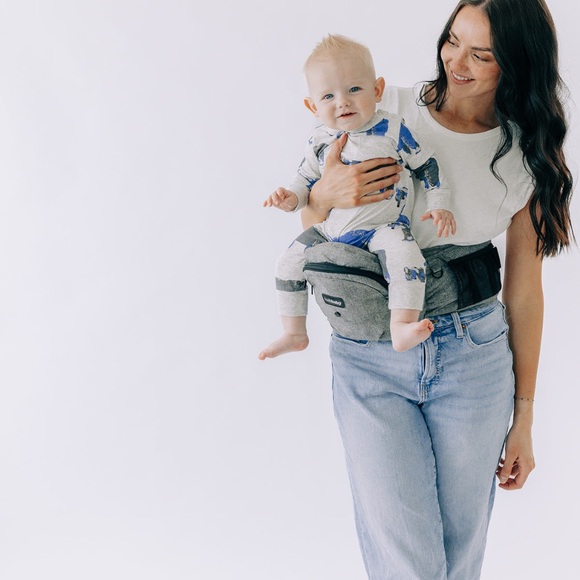 Tushbaby Other - Grey Tushbaby Hip Carrier